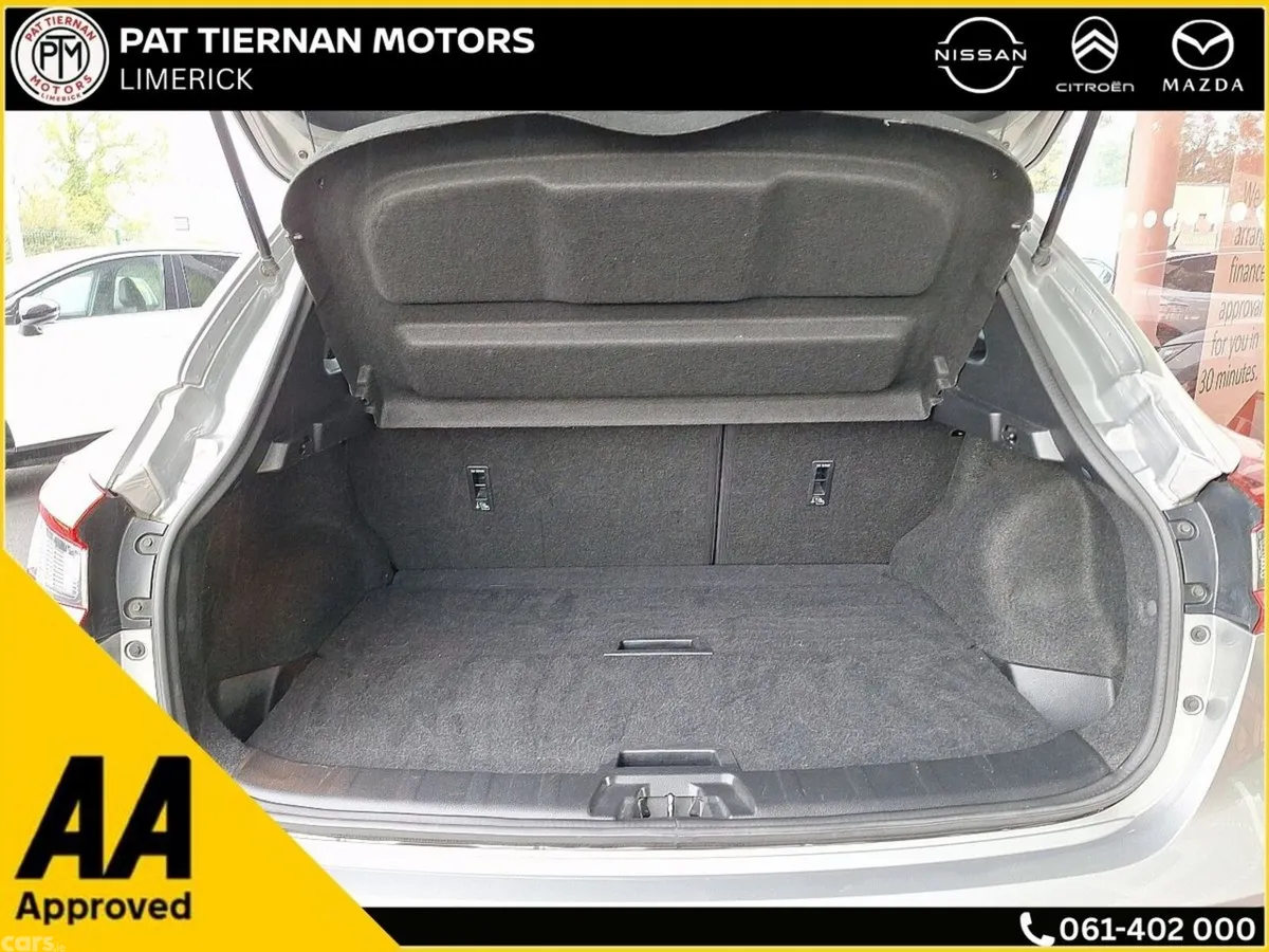 Nissan Qashqai MPV, Petrol, 2019, Grey