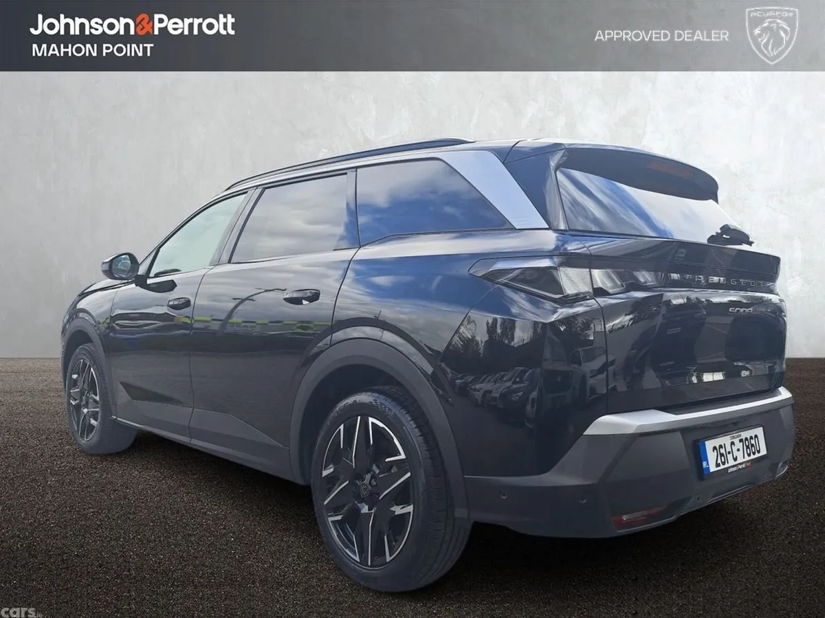 Peugeot 5008 MPV, Petrol, 2026, Black