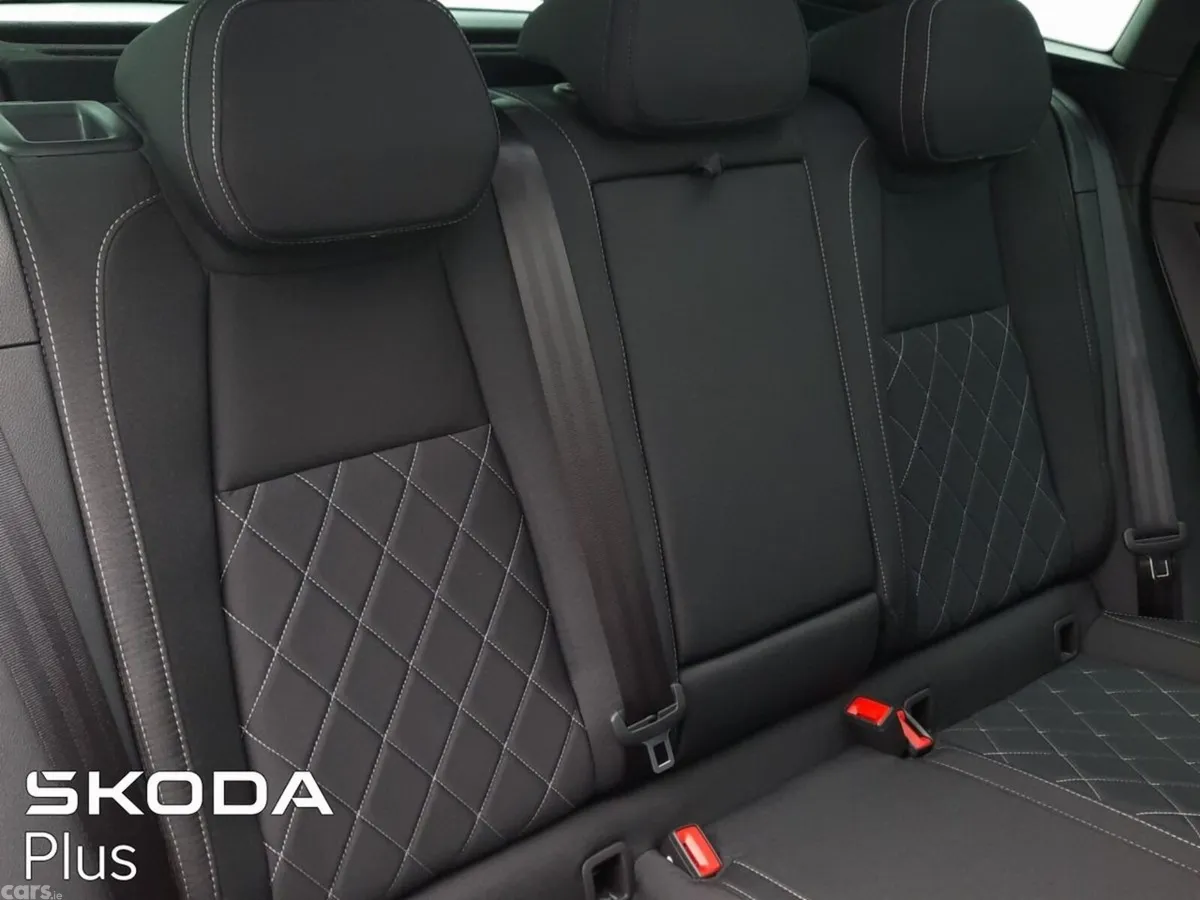 Skoda Karoq SUV, Diesel, 2026, Grey