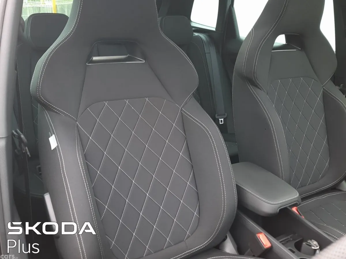 Skoda Karoq SUV, Diesel, 2026, Grey