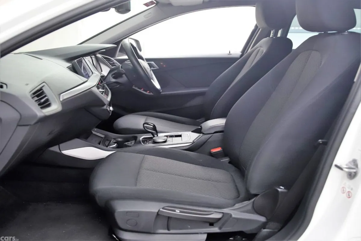 BMW 1-Series Hatchback, Petrol, 2020, White