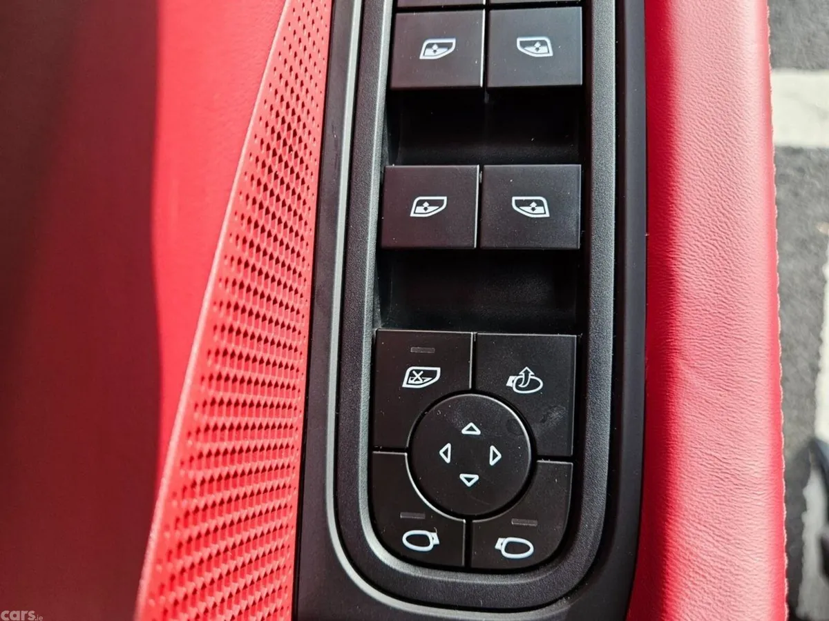 Porsche Macan SUV, Electric, 2026, Grey