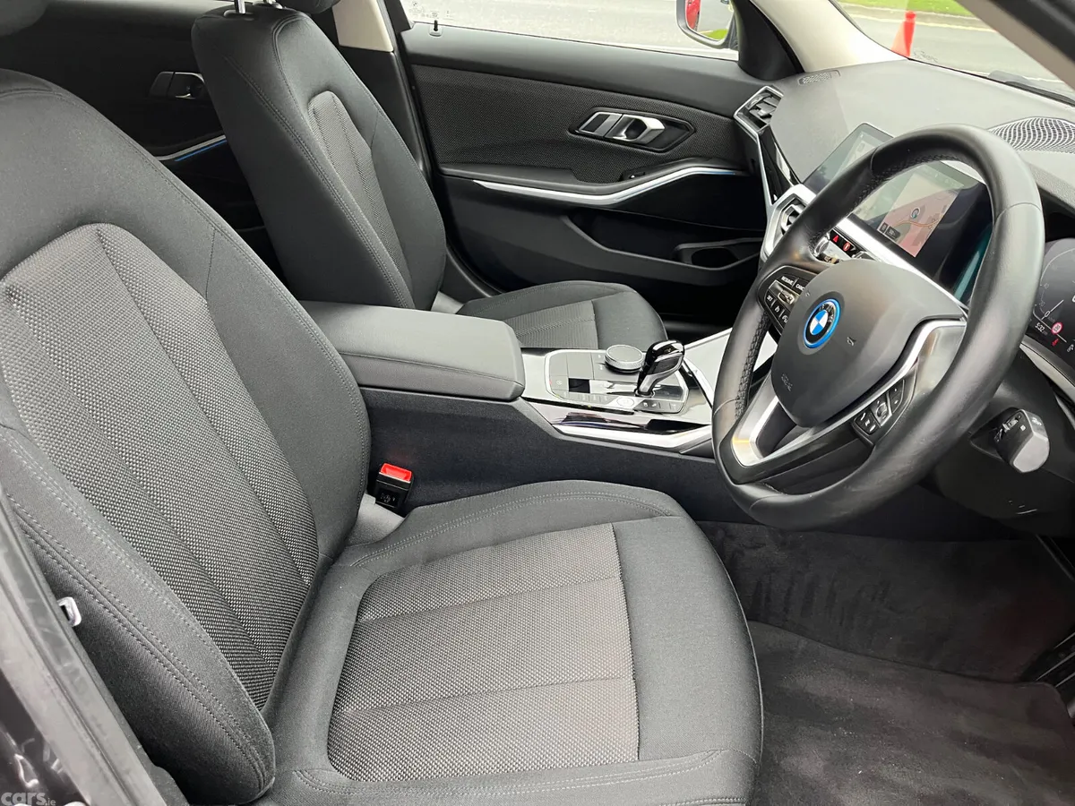 BMW 3-Series Saloon, Petrol Plug-in Hybrid, 2022, Grey