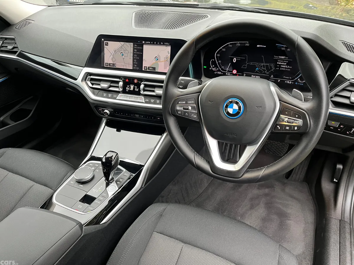 BMW 3-Series Saloon, Petrol Plug-in Hybrid, 2022, Grey