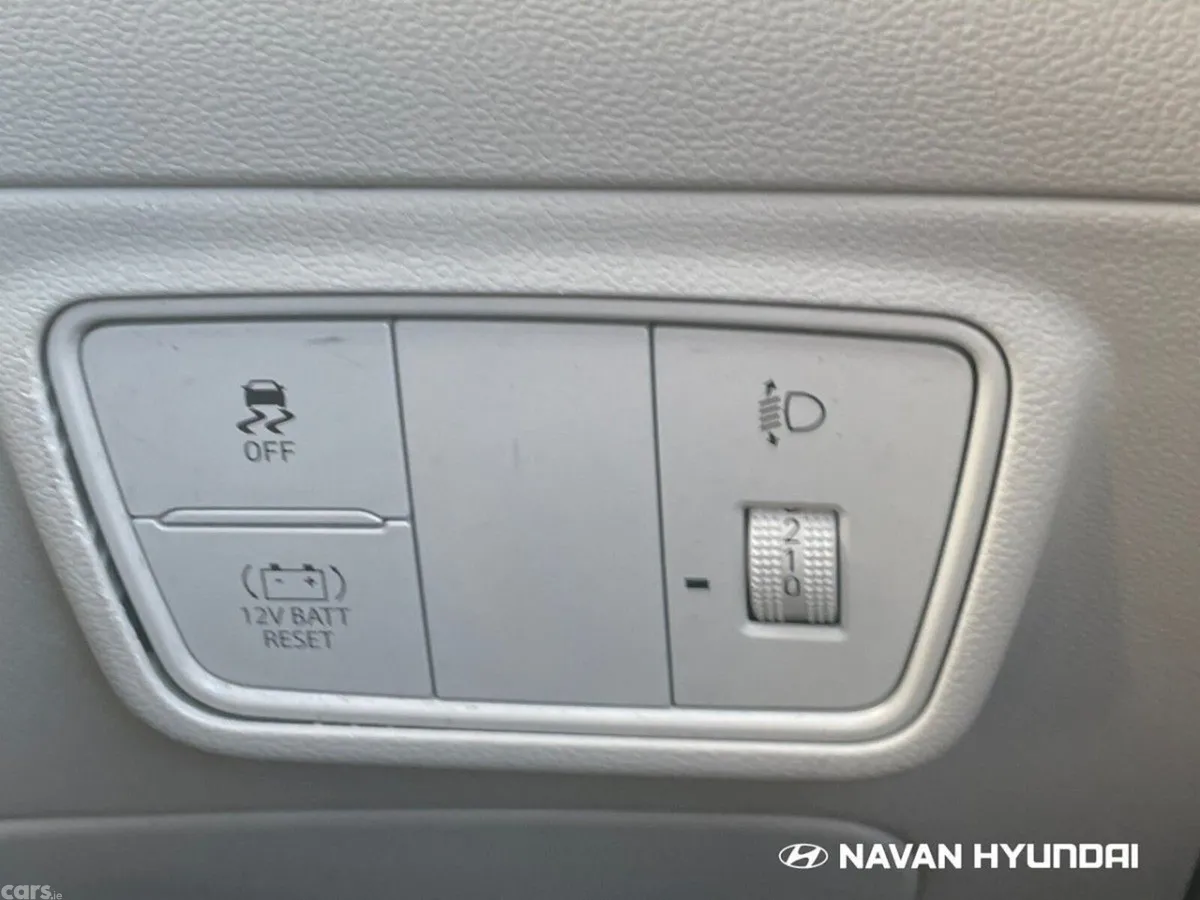 Hyundai Tucson SUV, Petrol Hybrid, 2022, Red