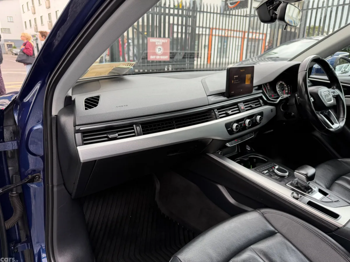 Audi A4 Estate, Diesel, 2016, Blue