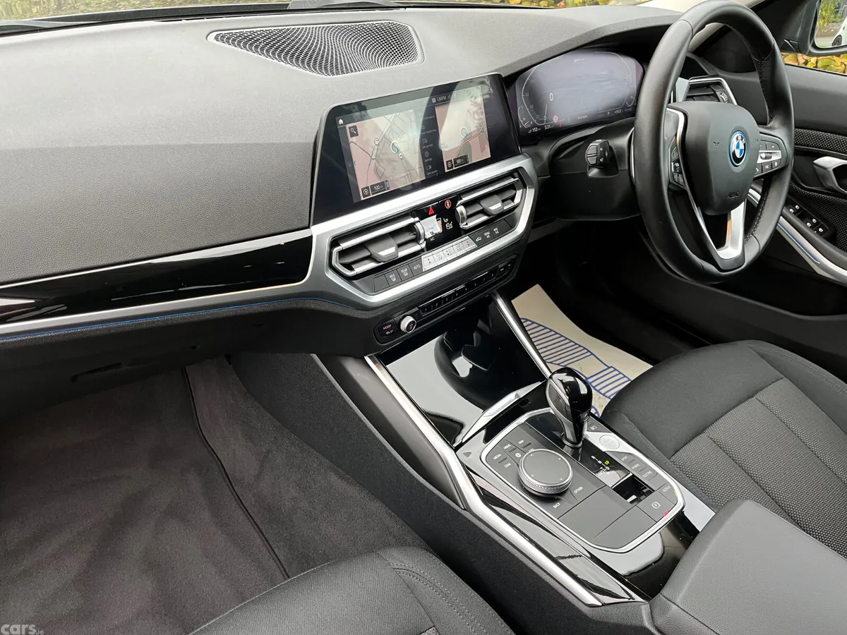 BMW 3-Series Saloon, Petrol Hybrid, 2022, Grey