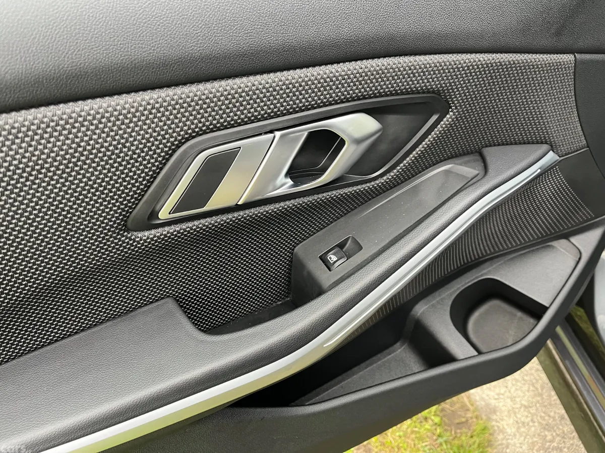 BMW 3-Series Saloon, Petrol Hybrid, 2022, Grey