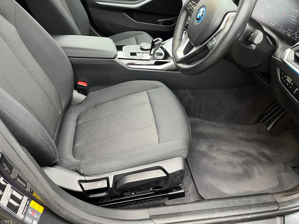 BMW 3-Series Saloon, Petrol Hybrid, 2022, Grey