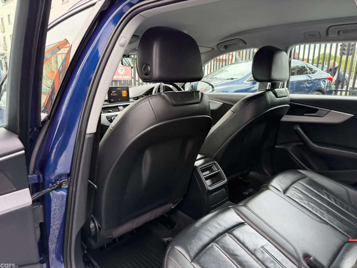 Audi A4 Estate, Diesel, 2016, Blue