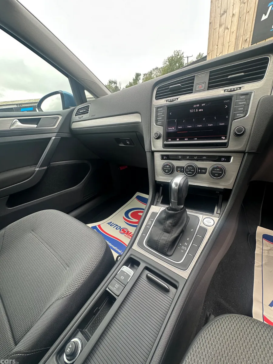 Volkswagen Golf Hatchback, Petrol, 2015, Blue