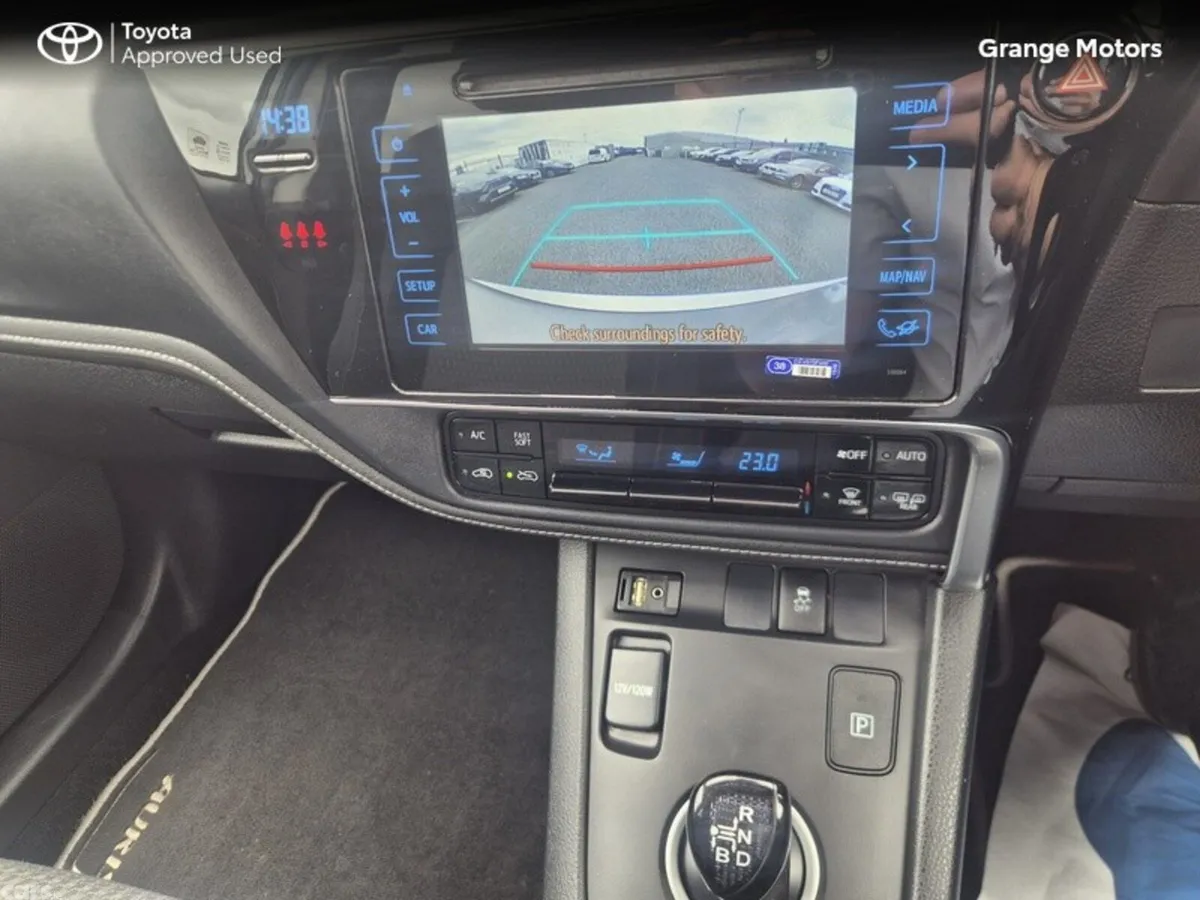 Toyota Auris MPV, Petrol Hybrid, 2018, Grey