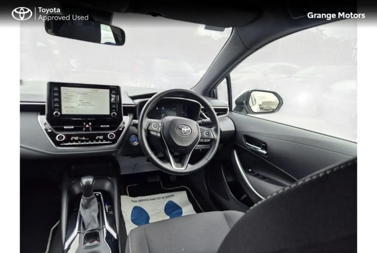 Toyota Corolla Hatchback, Petrol Hybrid, 2020, White