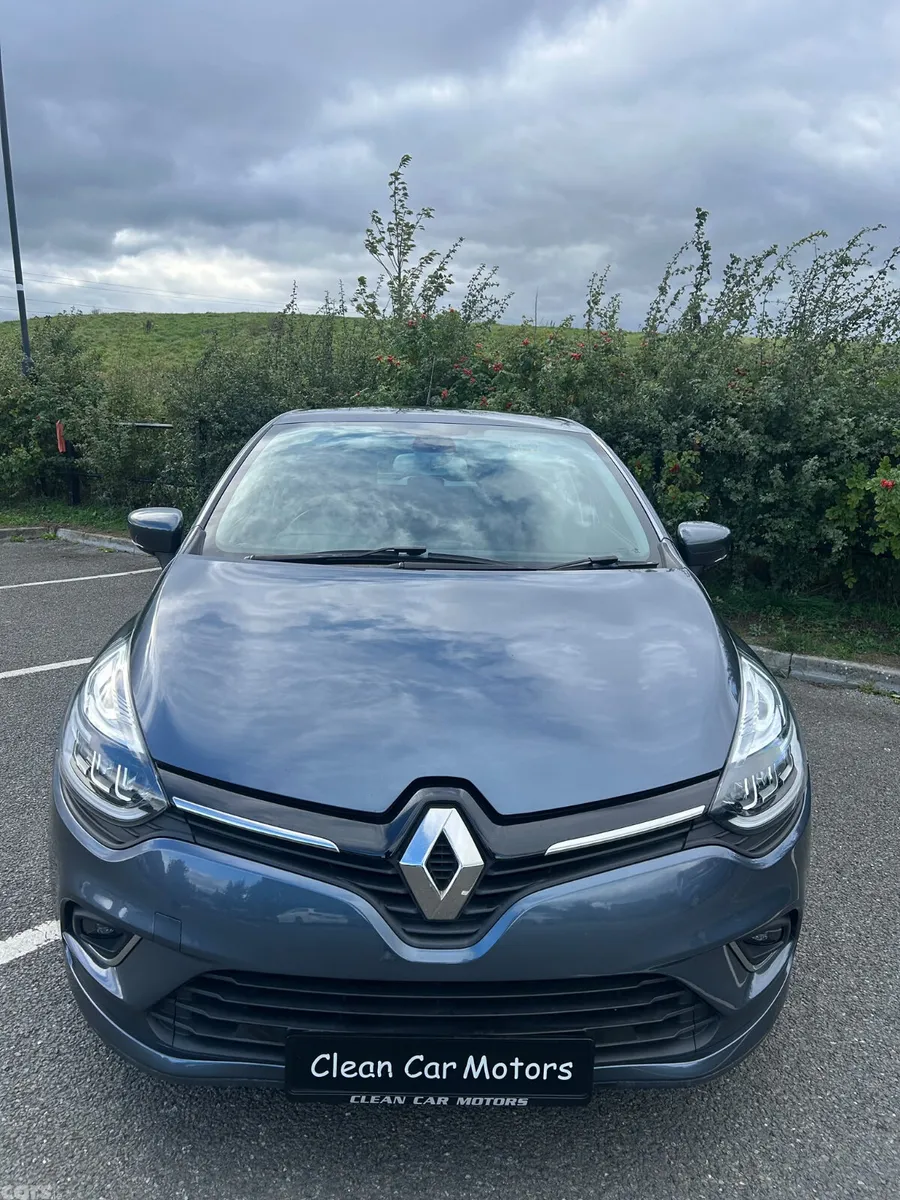 Renault Clio Hatchback, Petrol, 2017, Grey