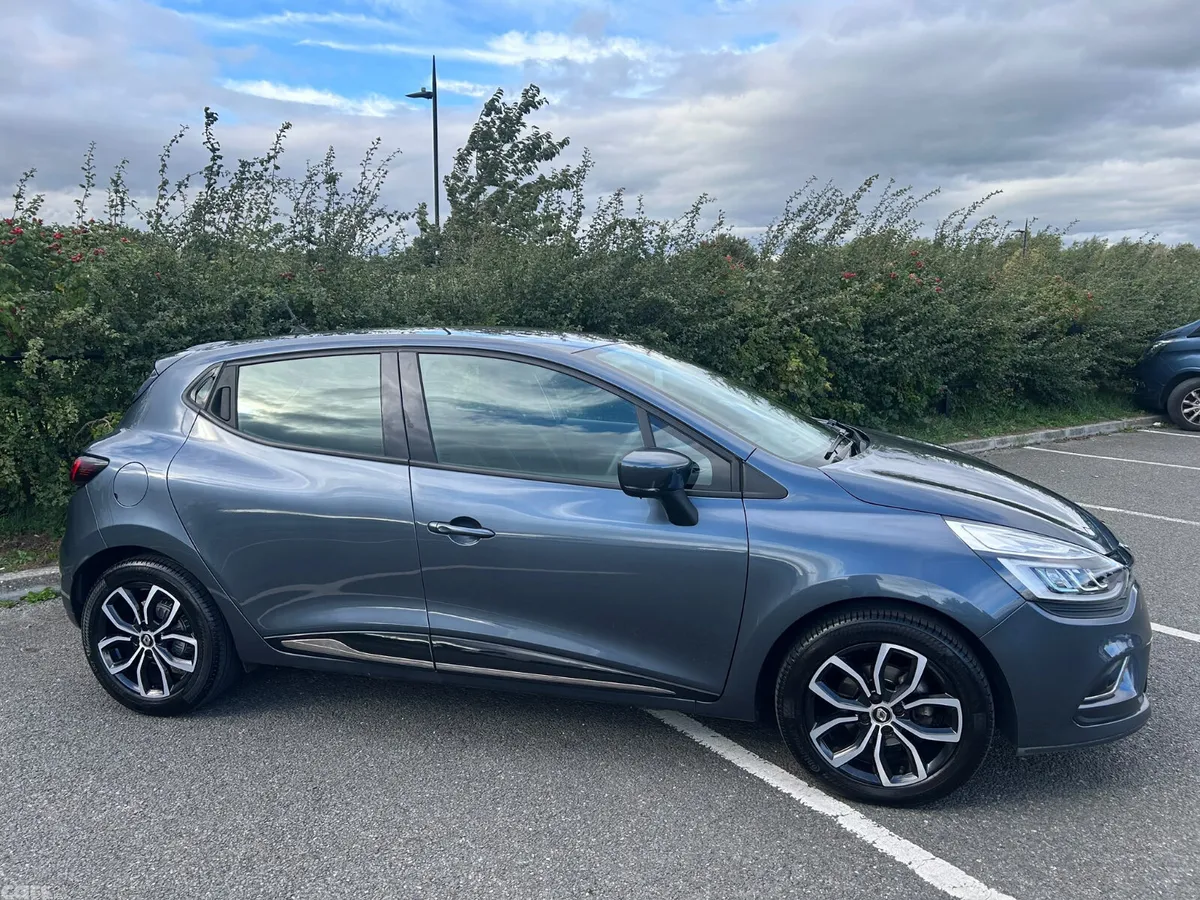 Renault Clio Hatchback, Petrol, 2017, Grey