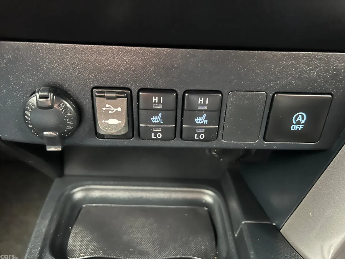 Toyota RAV4 SUV, Diesel, 2016, White