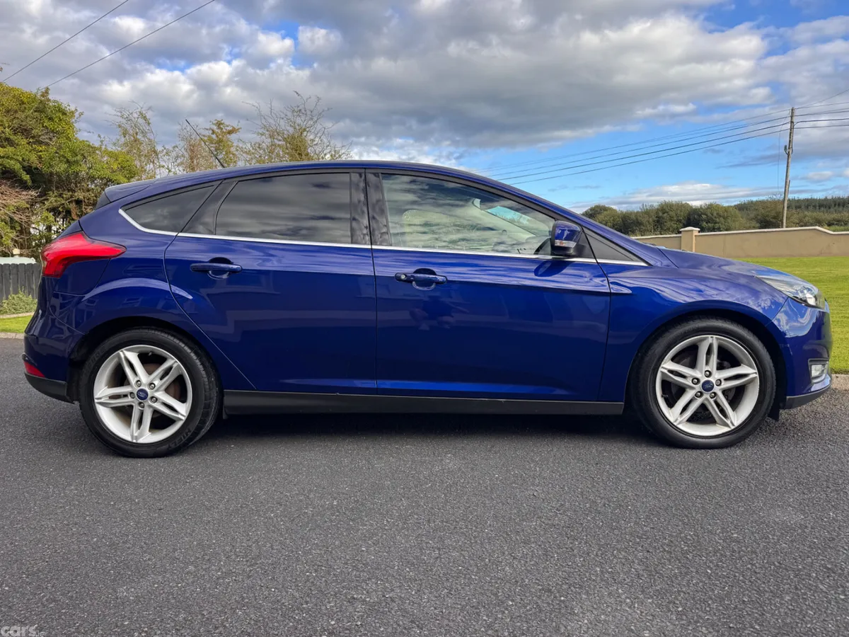 Ford Focus Hatchback, Diesel, 2017, Blue
