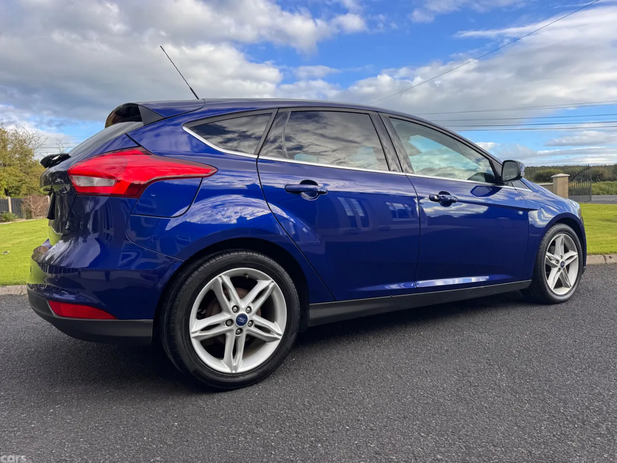 Ford Focus Hatchback, Diesel, 2017, Blue
