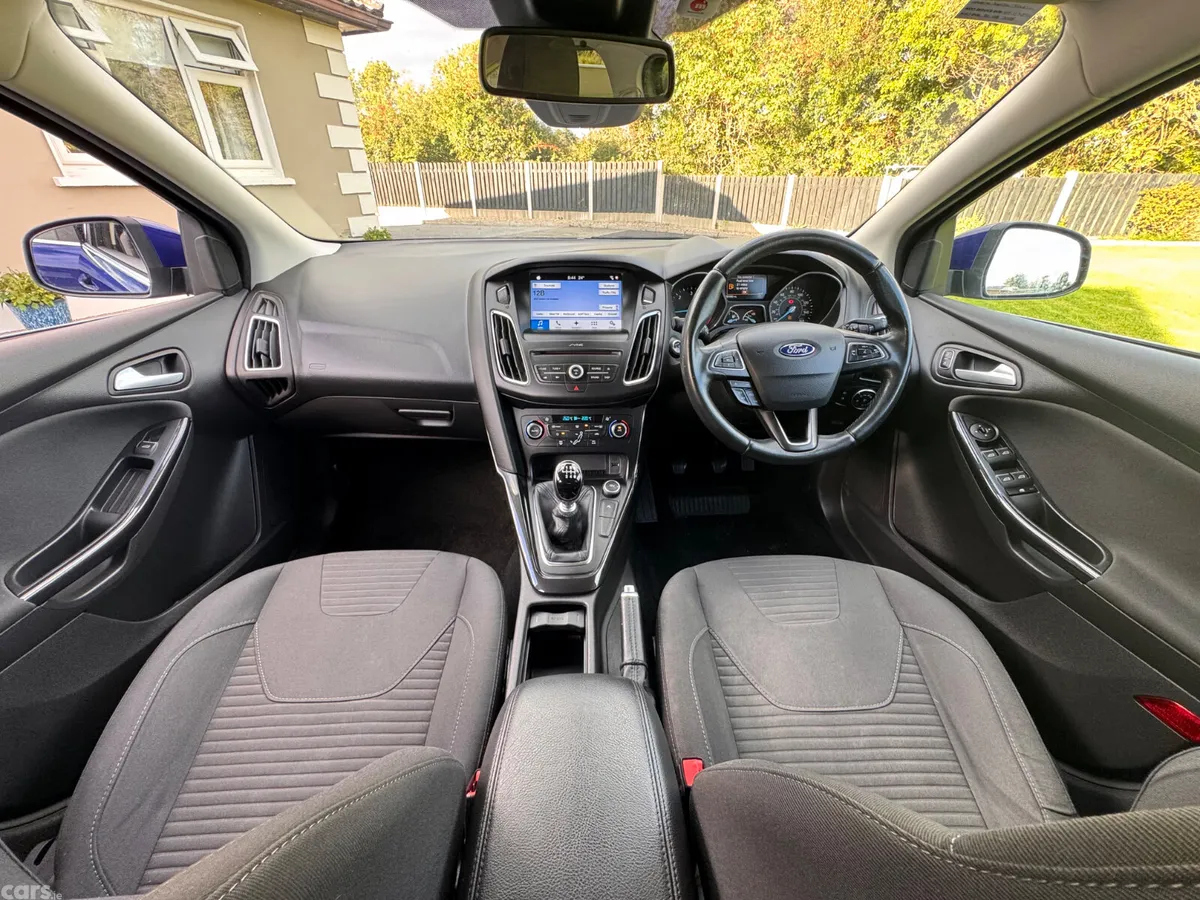 Ford Focus Hatchback, Diesel, 2017, Blue