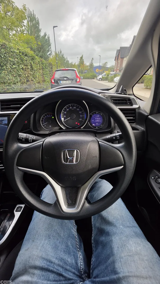 Honda Fit Hatchback, Petrol, 2016, Blue