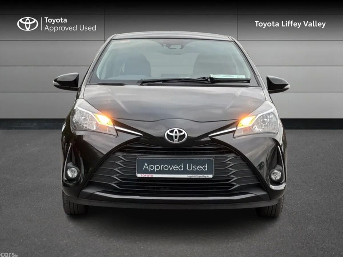 Toyota Yaris Hatchback, Petrol, 2018, Black