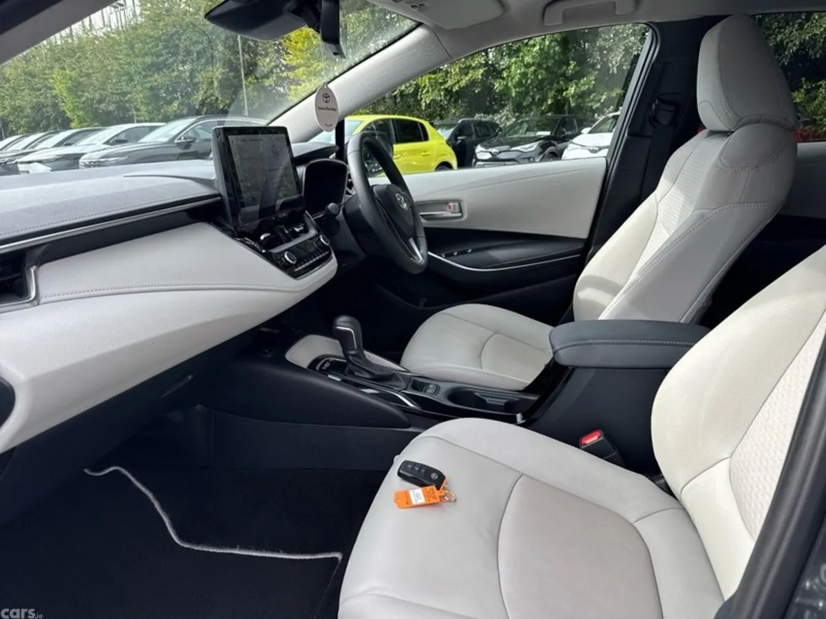 Toyota Corolla Saloon, Petrol Hybrid, 2024, Grey