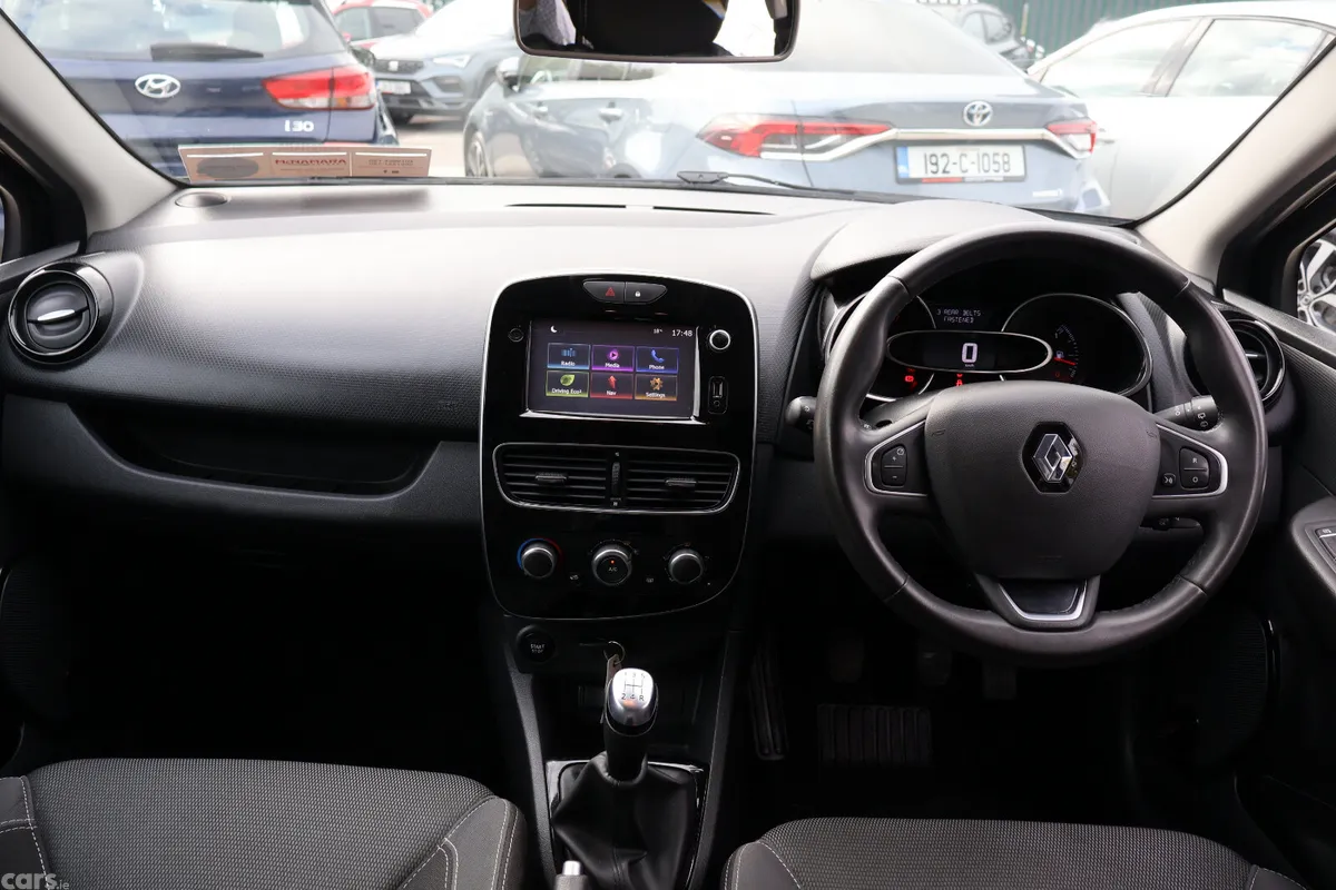 Renault Clio Hatchback, Petrol, 2018, Black