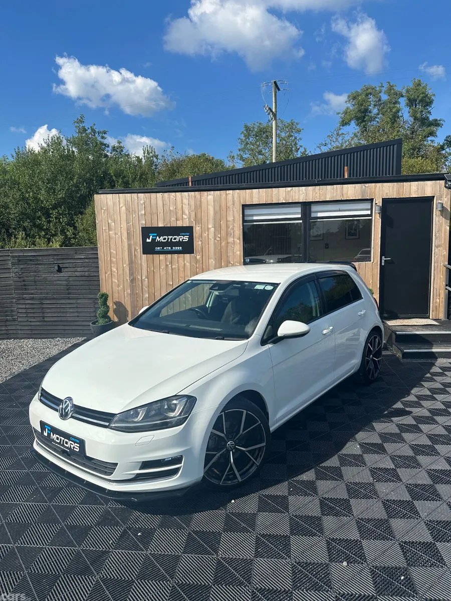 Volkswagen Golf Hatchback, Petrol, 2014, White