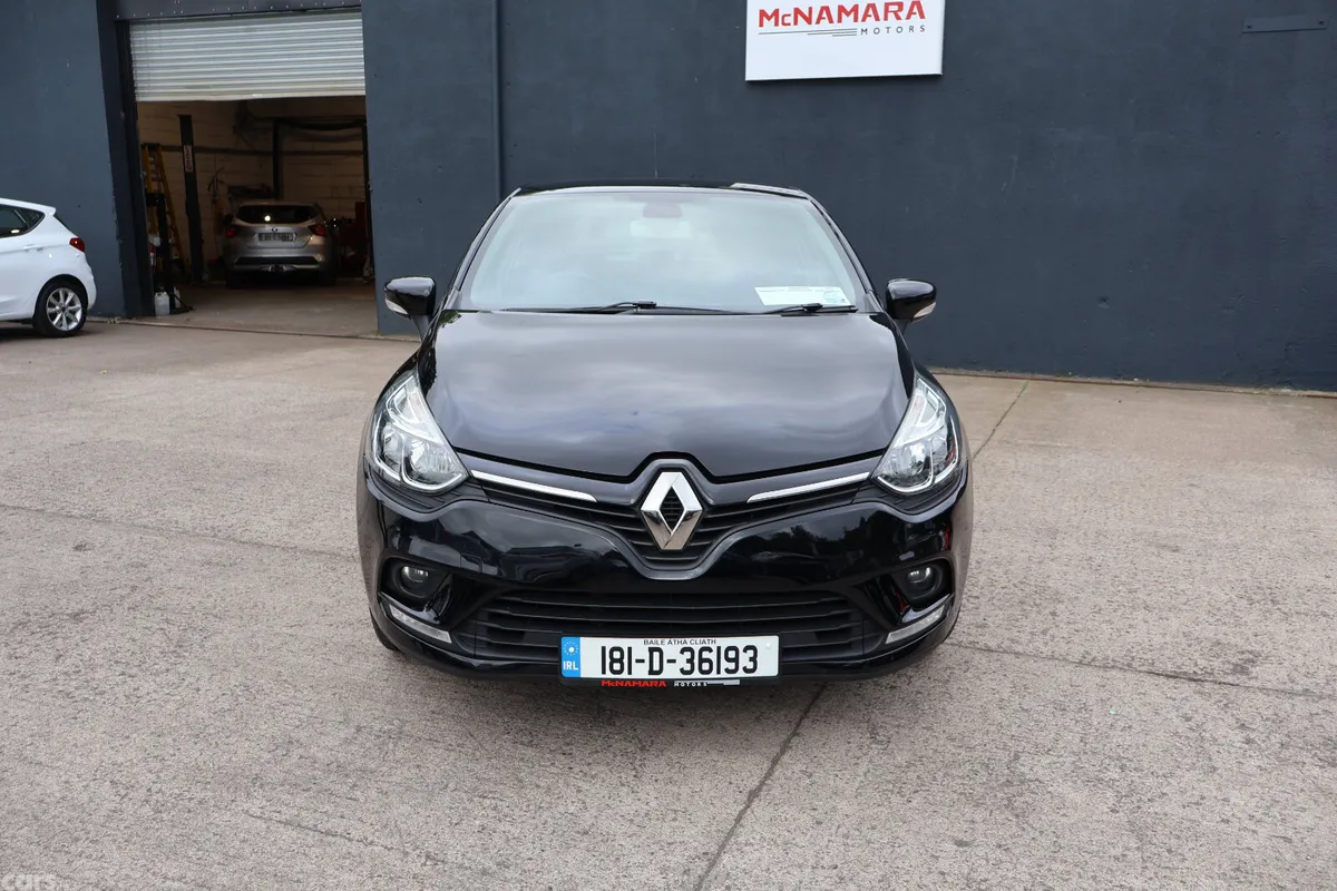 Renault Clio Hatchback, Petrol, 2018, Black
