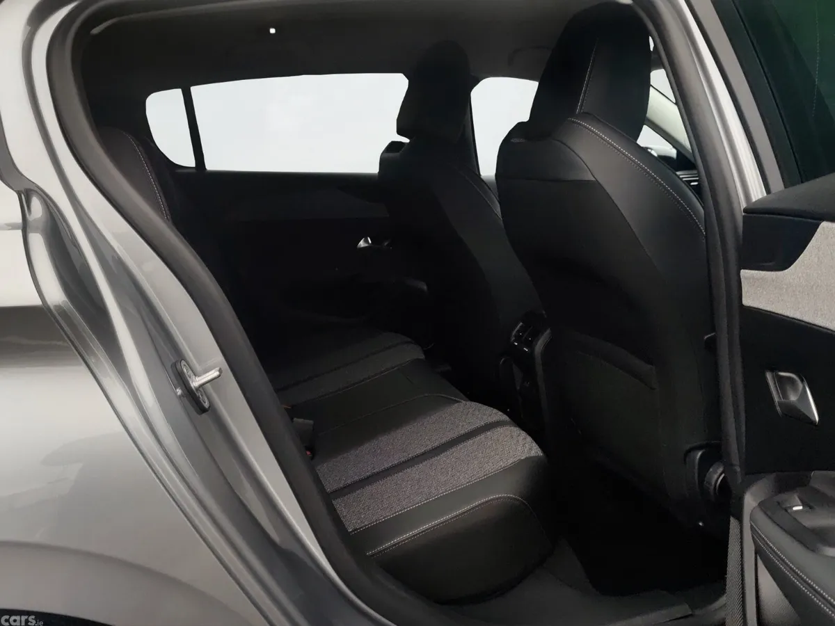 Peugeot 308 Hatchback, Electric, 2026, Silver