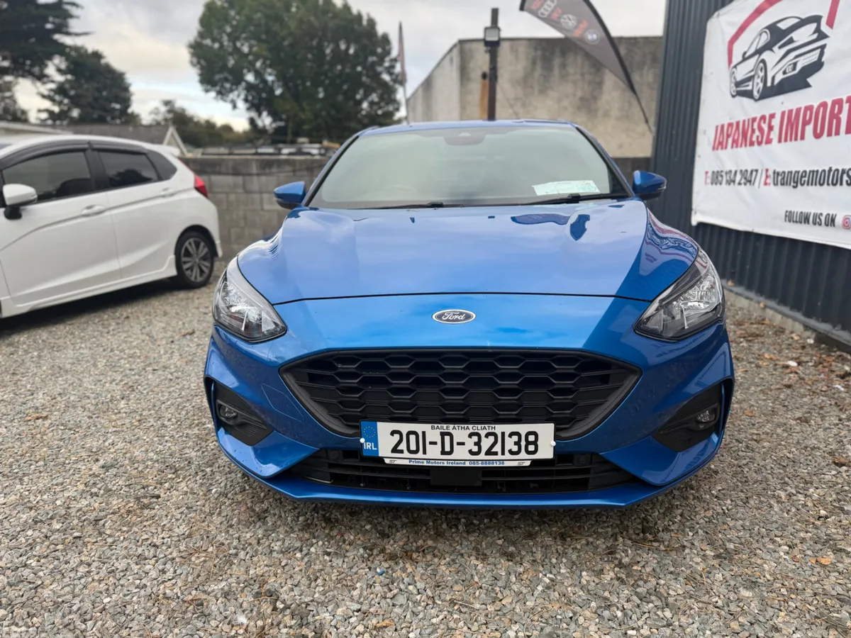 Ford Focus Hatchback, Diesel, 2020, Blue