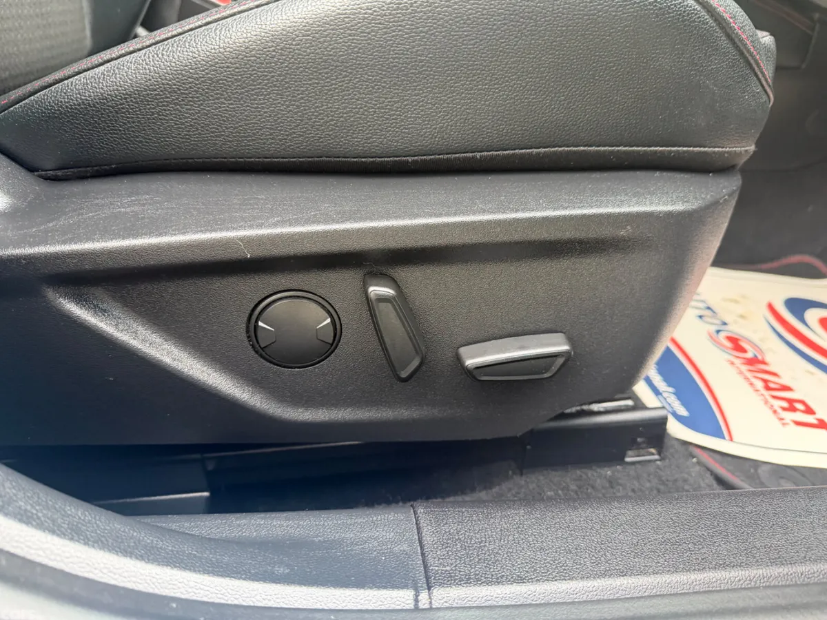 Ford Focus Hatchback, Diesel, 2020, Blue