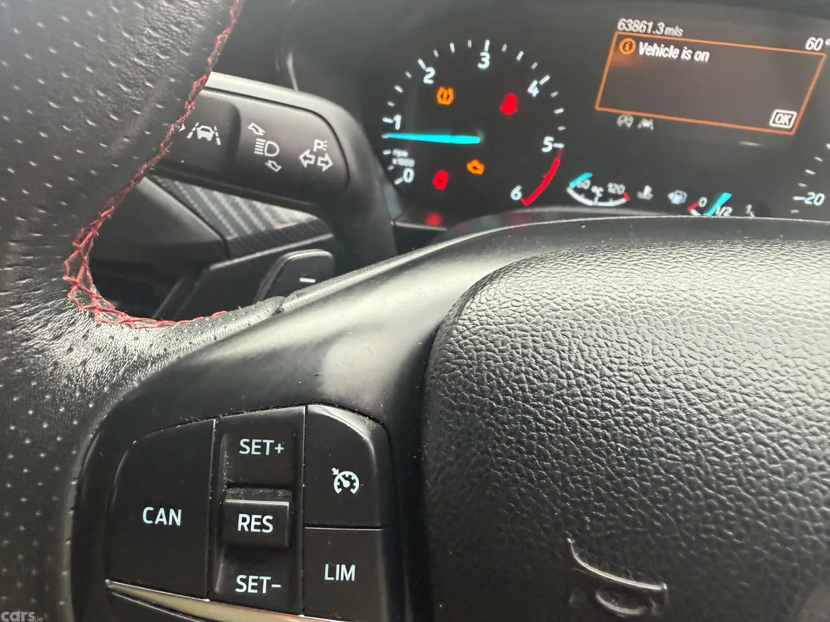 Ford Focus Hatchback, Diesel, 2020, Blue