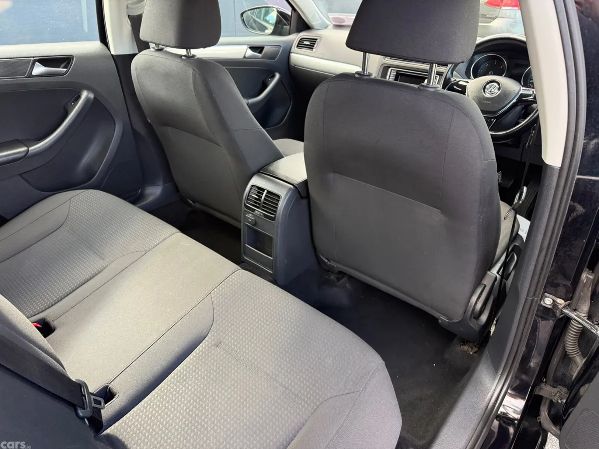 Volkswagen Jetta Saloon, Diesel, 2017, Black