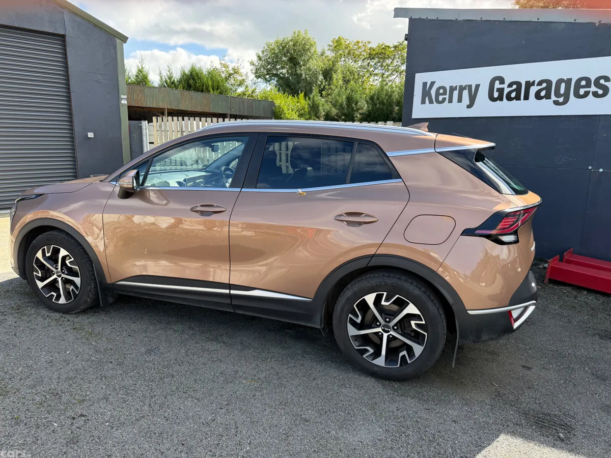 Kia Sportage SUV, Diesel, 2022, Brown