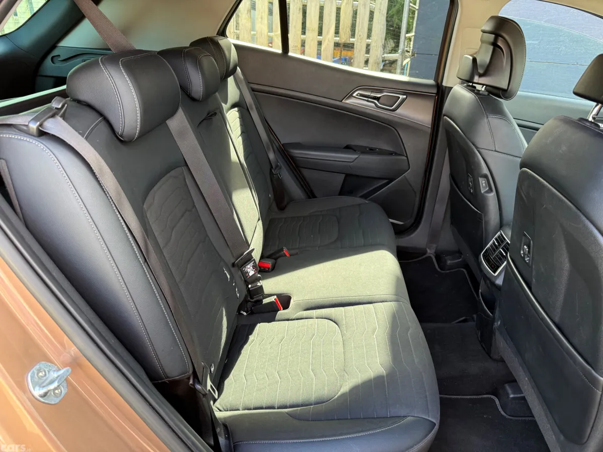 Kia Sportage SUV, Diesel, 2022, Brown