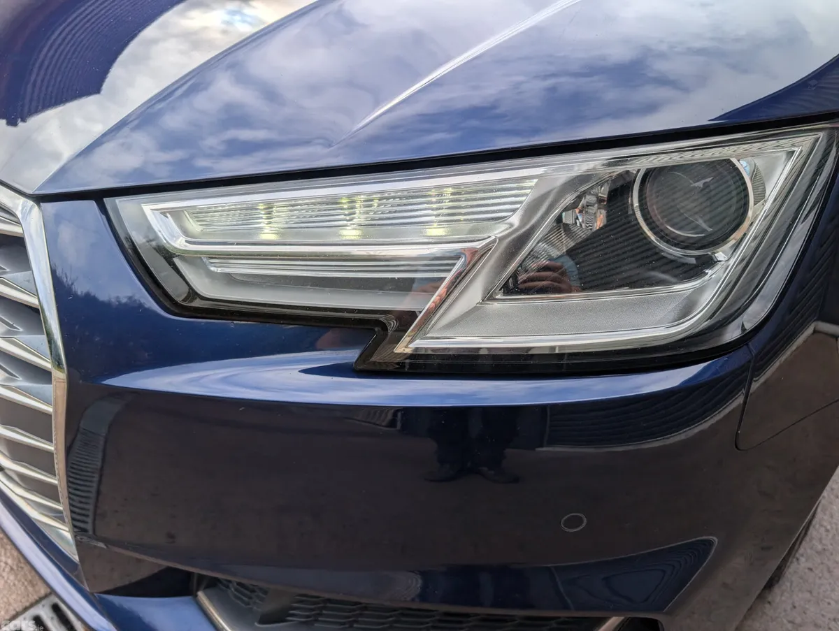 Audi A4 Estate, Diesel, 2019, Blue