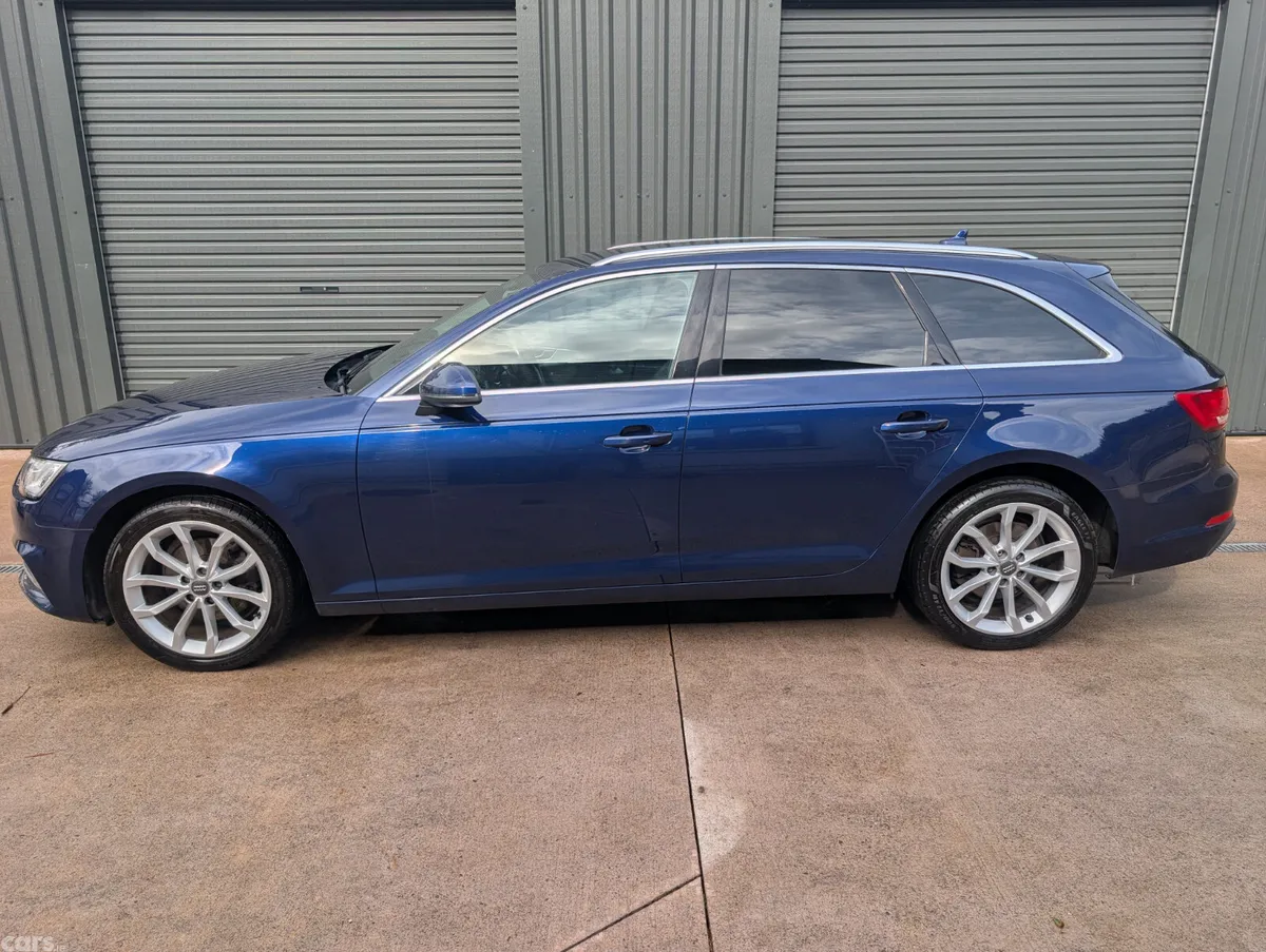 Audi A4 Estate, Diesel, 2019, Blue