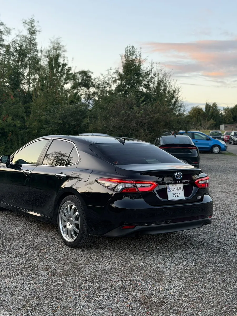 Toyota Camry Saloon, Petrol Hybrid, 2023, Black