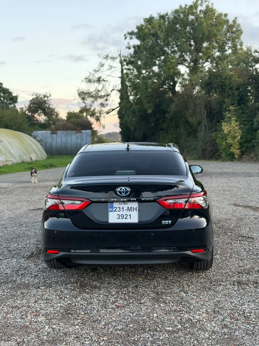 Toyota Camry Saloon, Petrol Hybrid, 2023, Black