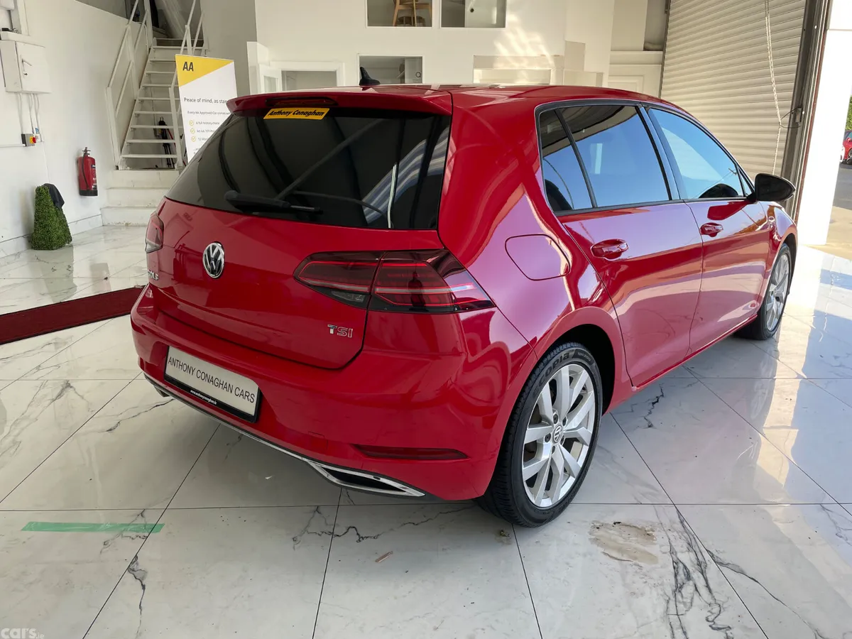 Volkswagen Golf Hatchback, Petrol, 2018, Red
