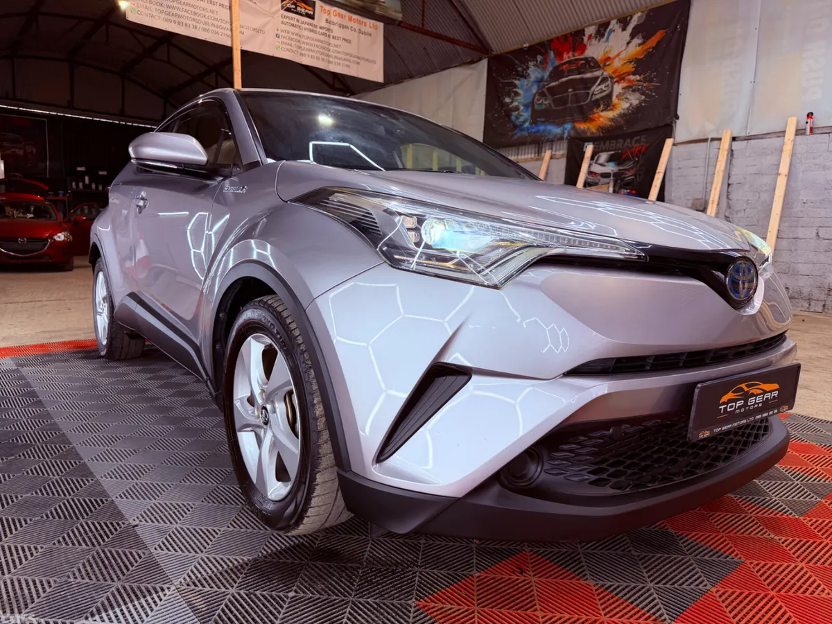 Toyota C-HR SUV, Petrol Hybrid, 2018, Grey