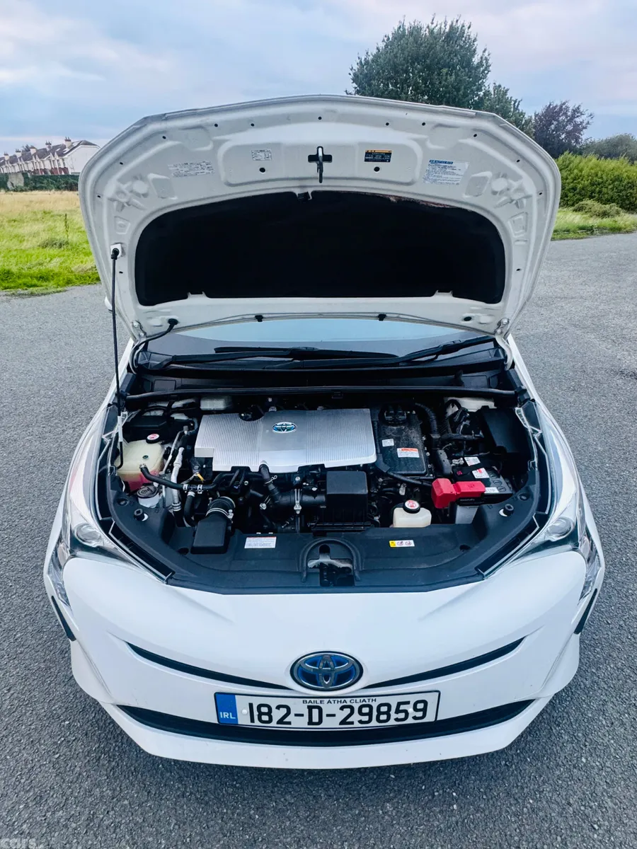 Toyota Prius Hatchback, Petrol Hybrid, 2018, Grey