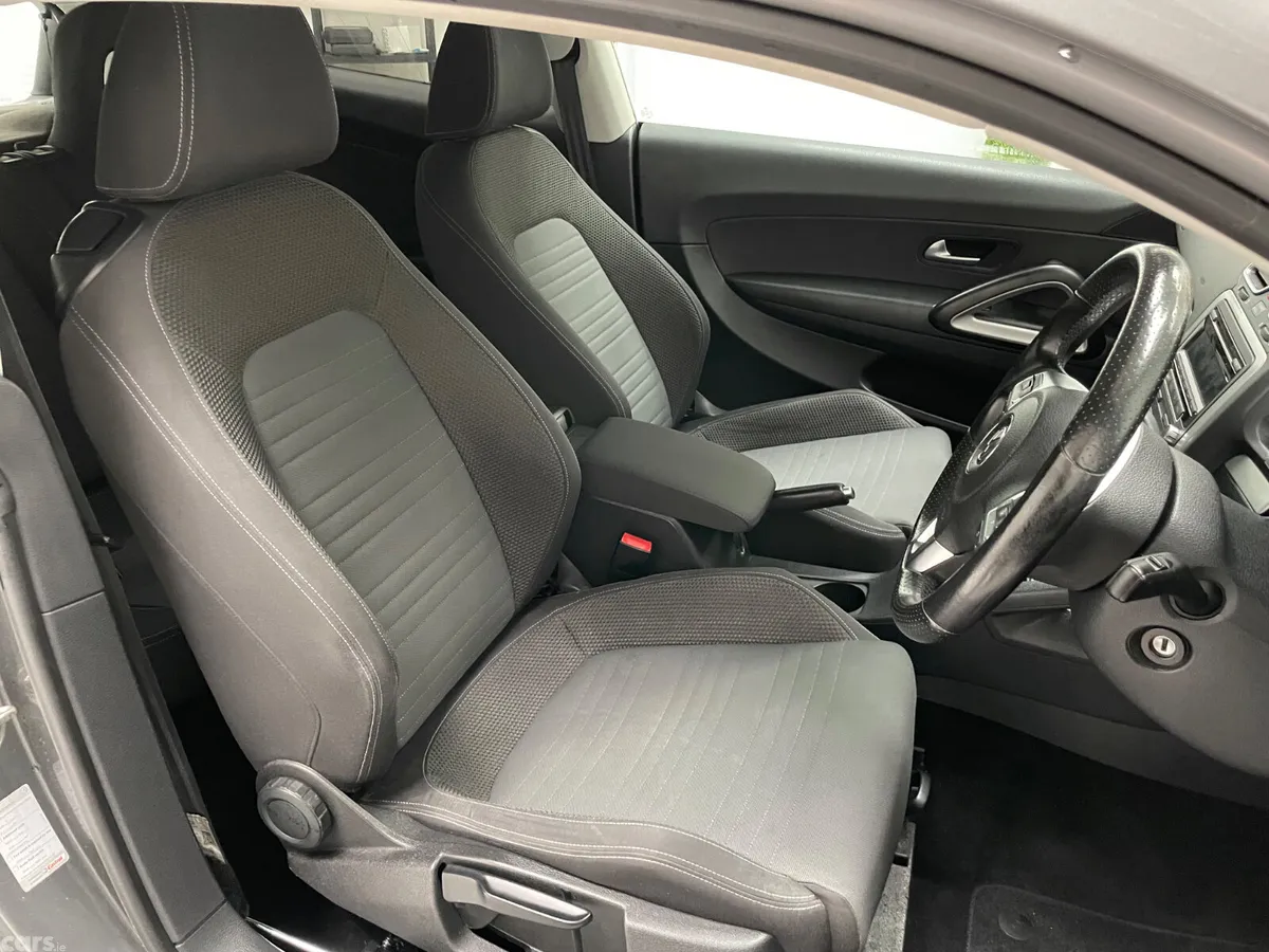 Volkswagen Scirocco Hatchback, Diesel, 2013, Grey
