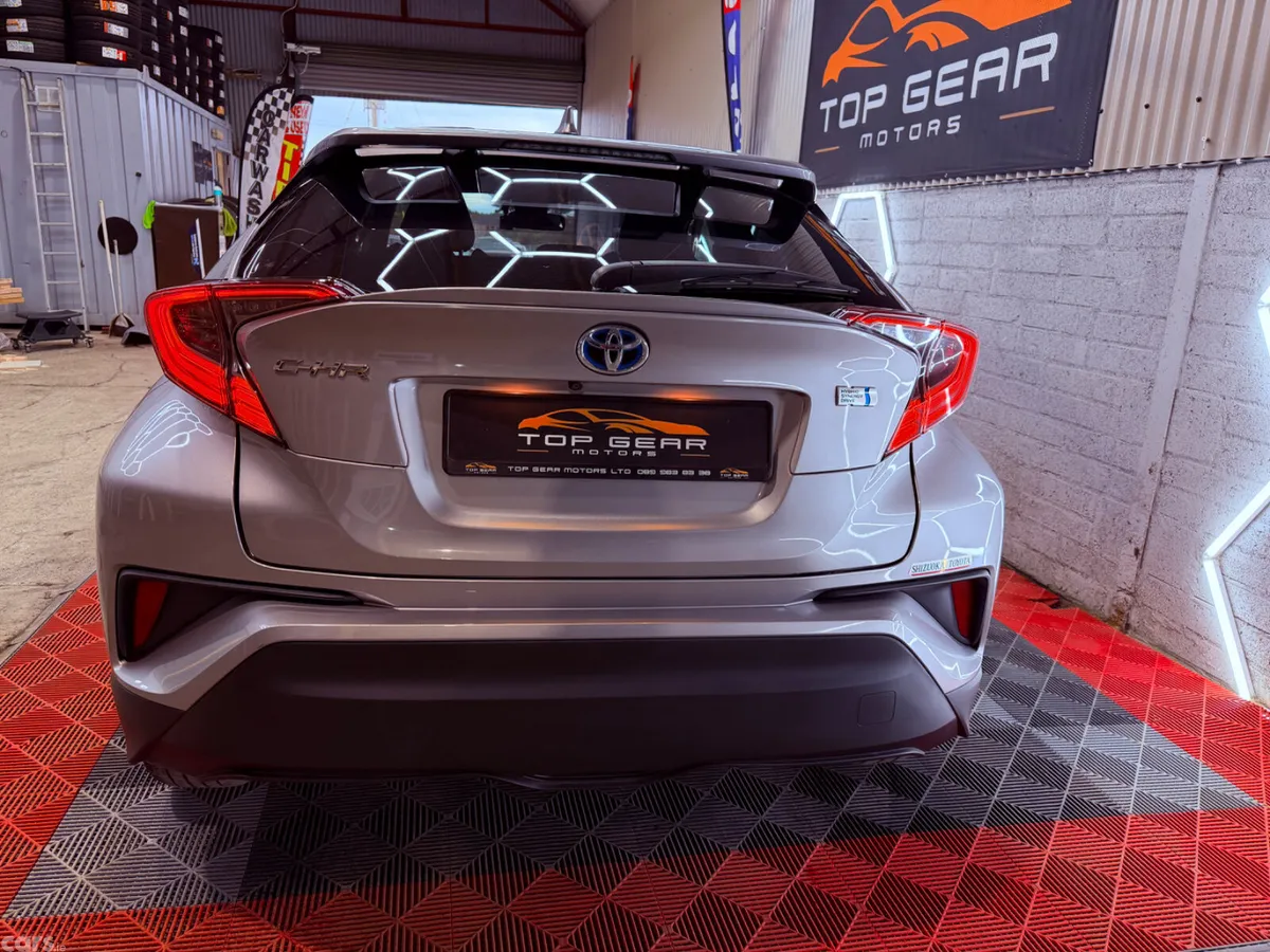 Toyota C-HR SUV, Petrol Hybrid, 2018, Grey