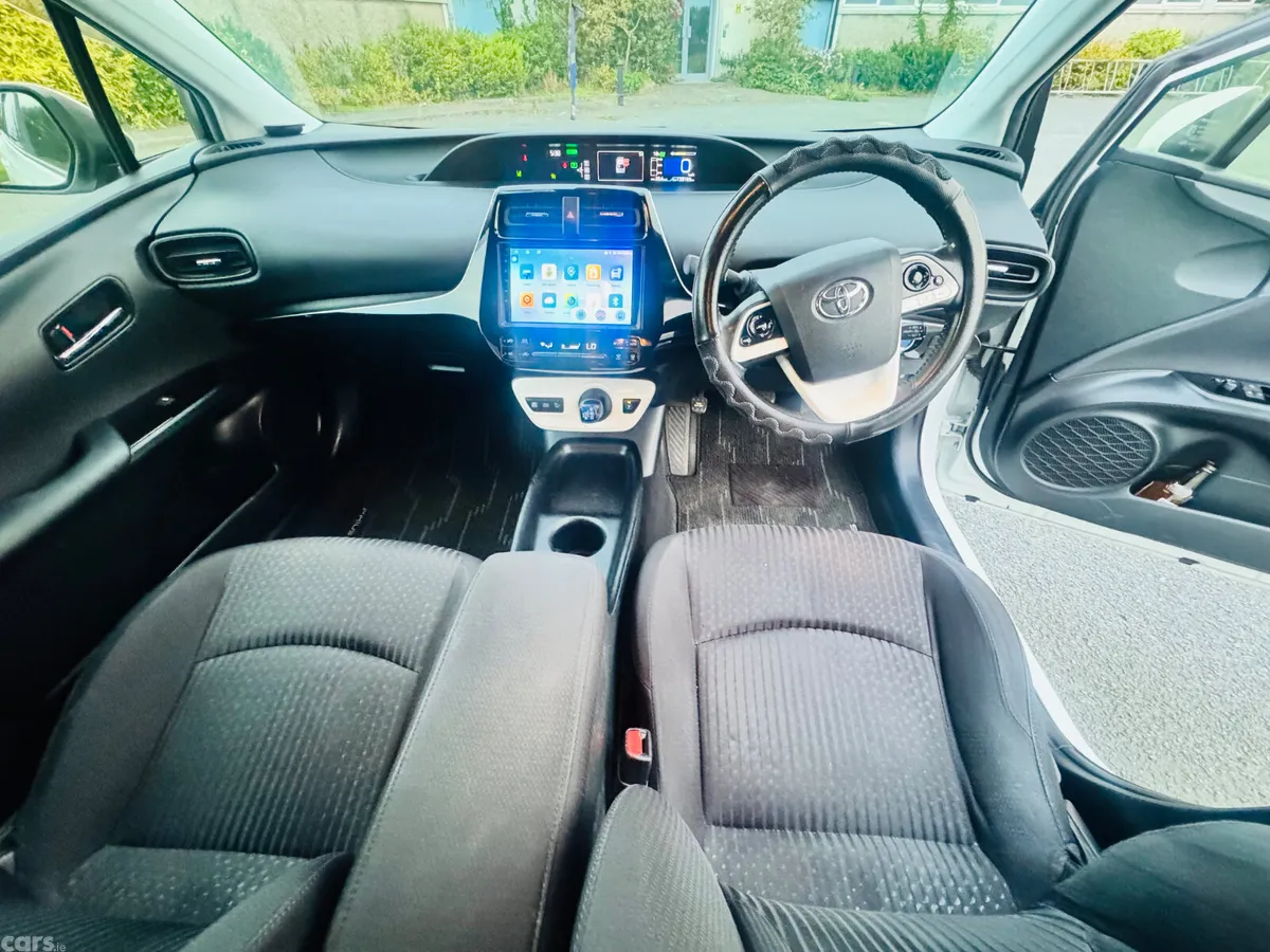 Toyota Prius Hatchback, Petrol Hybrid, 2018, Grey