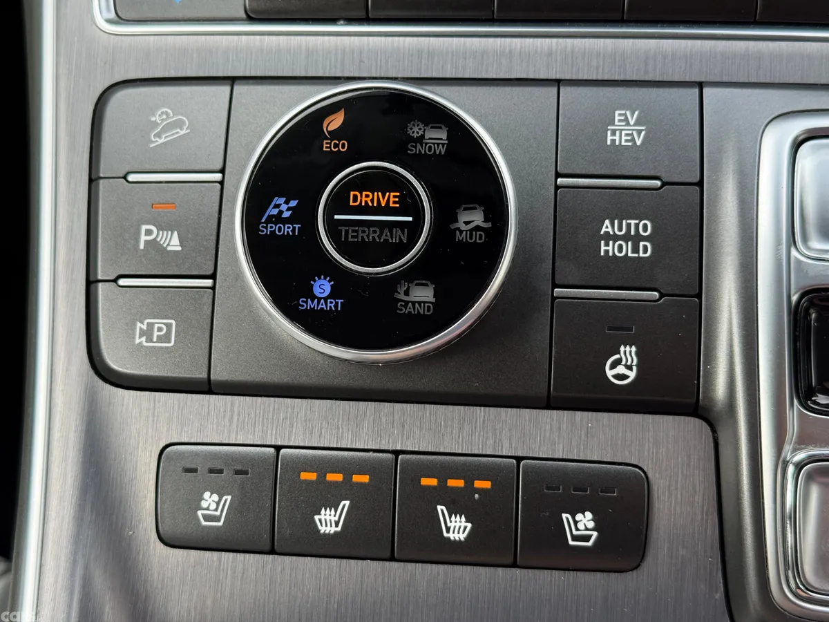 Hyundai Santa Fe SUV, Petrol Plug-in Hybrid, 2023, Black