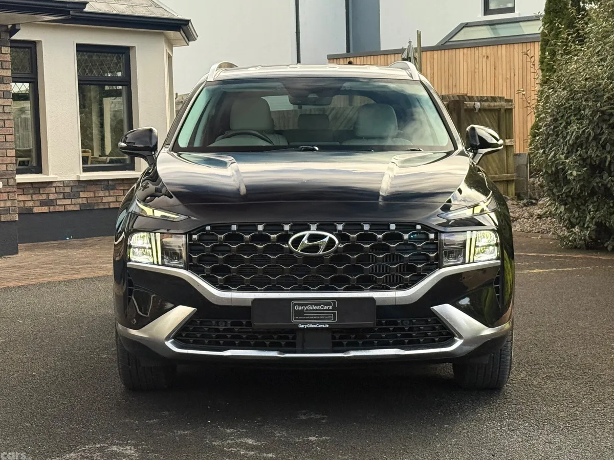 Hyundai Santa Fe SUV, Petrol Plug-in Hybrid, 2023, Black