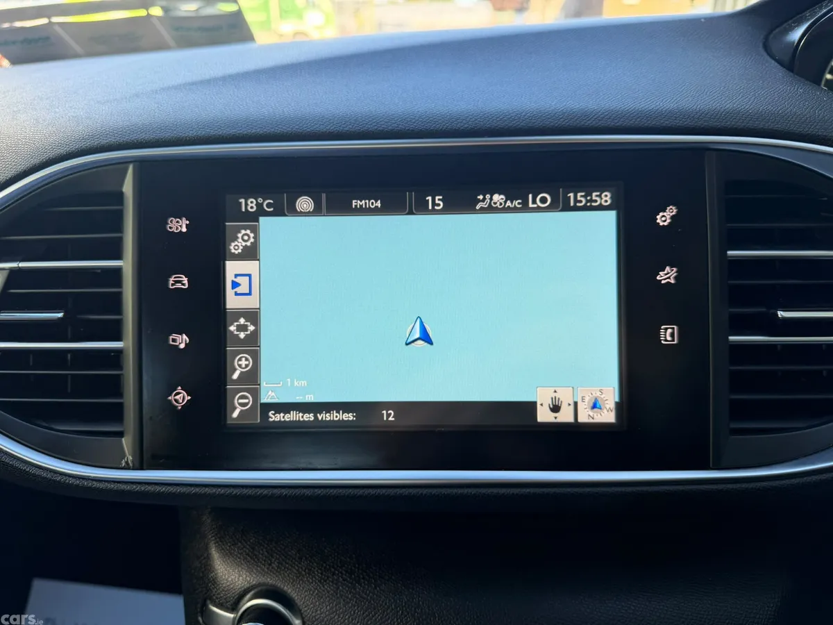 Peugeot 308 Hatchback, Diesel, 2014, Grey