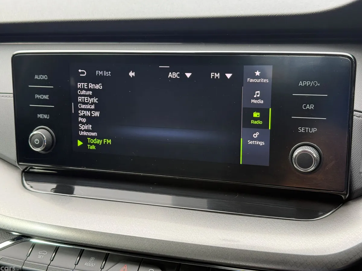 Skoda Octavia Saloon, Diesel, 2023, Black
